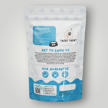 Dog treats featuring gummy shark cartilage from Treat Treat, showing chewy shark-shaped treats on a light background.
