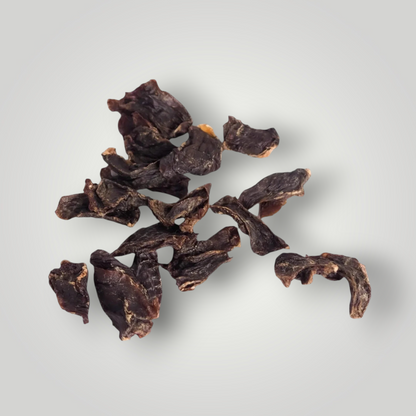 Treat Treat duck heart dog treats, showing raw duck heart pieces on a white background, ideal for dogs' healthy snack options.